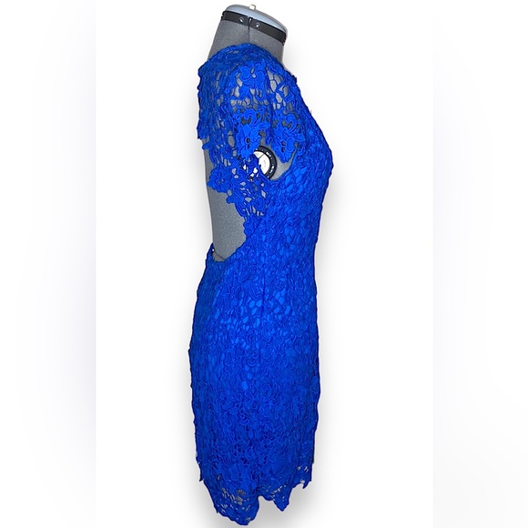 Lulu’s Romance Language Blue Backless Lace Dress sz M - Picture 6 of 16